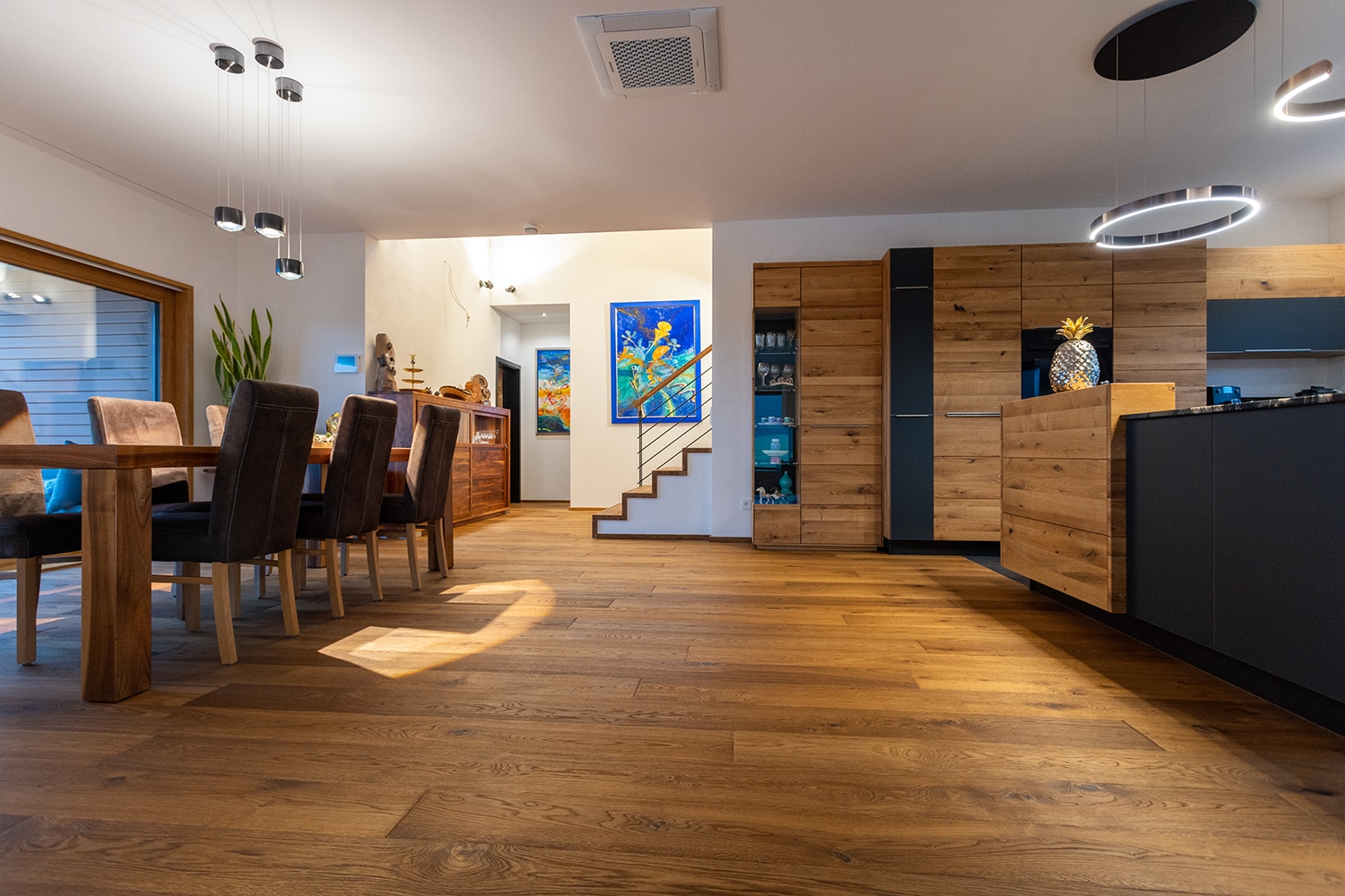 Edelholz-Diele-Triplex-historica-1000-referenz-küche-Esszimmer(6) Edelholz-Diele in Küche mit Holzschrank